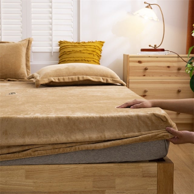 Winter Fleece Mattress Cover - Hika home